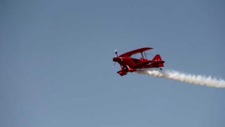 Türkiye'nin İlk Kadın Akrobasi Pilotu