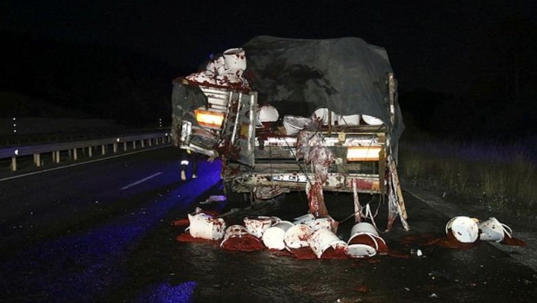 Yolcu Otobüsüyle Tır Çarpıştı!