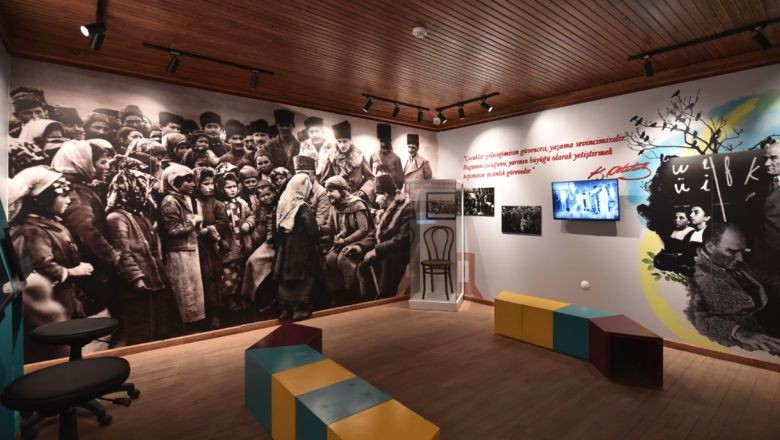 Karesi Atatürk Evi'ne Yoğun İlgi