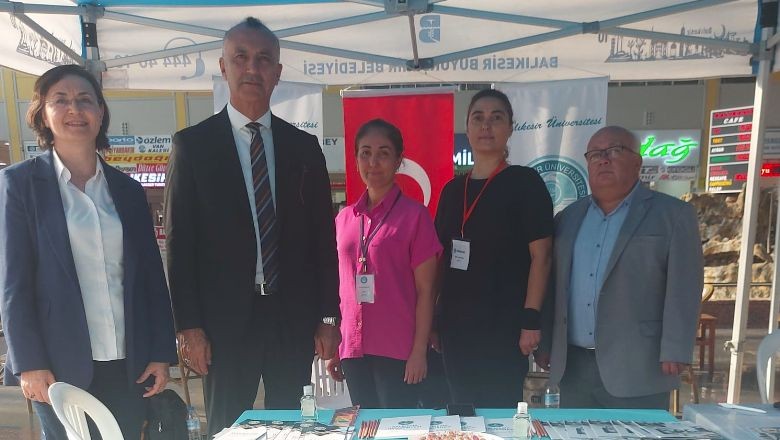  BAÜN’lülere: “Üniversitene Hoş Geldin” Standı