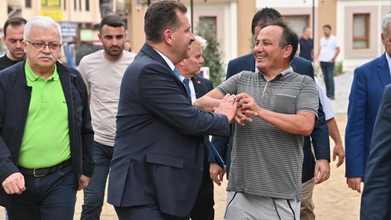 Burhaniye’ye Büyükşehir Eli