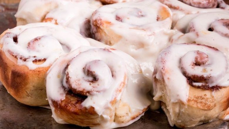 Ev Yapımı Tarçınlı Rulo (Cinnamon Roll)