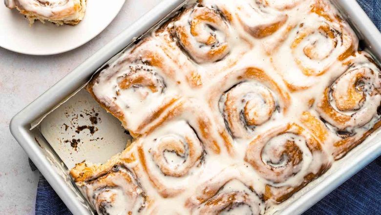 Ev Yapımı Tarçınlı Rulo (Cinnamon Roll)