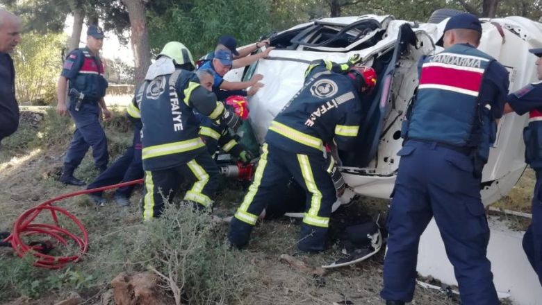 Çarpışmada Mezarlığa Uçtular: 2 Ölü 1 Yaralı!