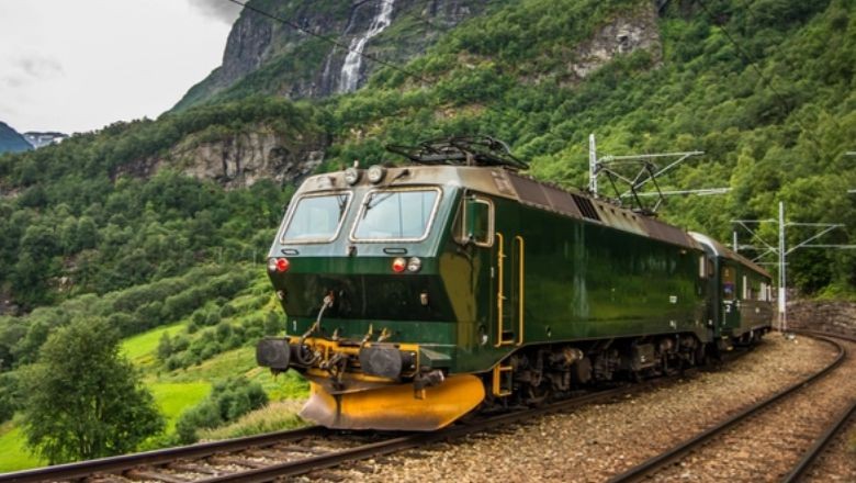 Eşsiz izleme 5 Tren Turu