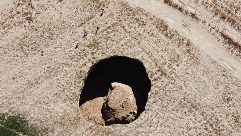 Konya'da 40 metre çapında, 70 metre derinliğinde obruk oluştu