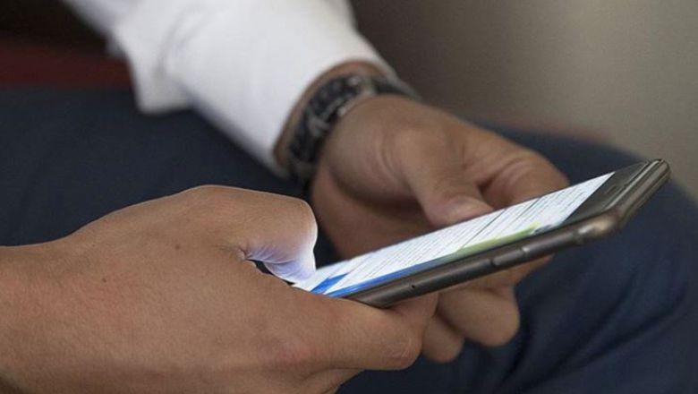 Tuvalete Cep Telefonu ile Girmeyin Uyarısı!