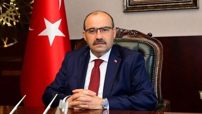 Vali Ustaoğlu'dan Cumhuriyet Bayramı Mesajı: 'Gurur ve Onur İçindeyiz'