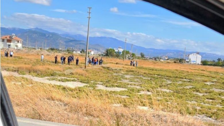 Balıkesir'de İşçi Elektrik Direğinin Altında Kaldı