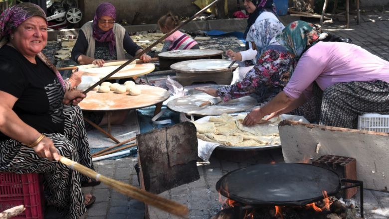 Balıkesirli Kadınlar Soğuk Kışa mı Hazırlık Yapıyor ?