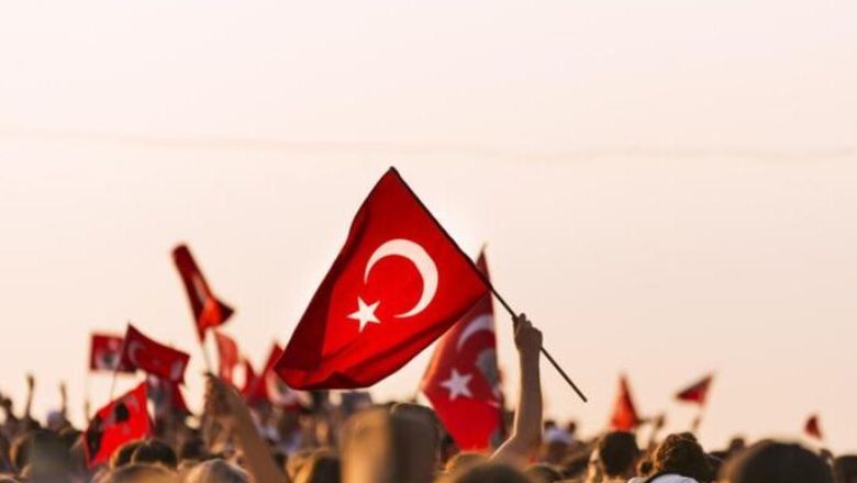 Burhaniye Cumhuriyet'in 100. Yılında O Ünlü Grubu Ağırlayacak