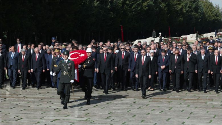 Devlet Erkanı Anıtkabir’i Ziyaret Etti