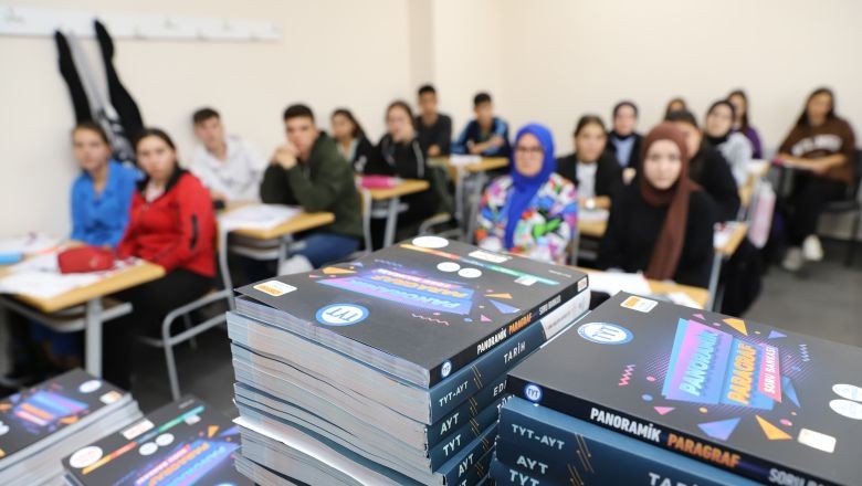 Kepsut'ta Gençler Eren Bülbül'ün İzinden Gidiyor