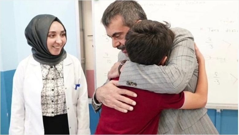 Milli Eğitim Bakanı Tekin: “Hiçbir Öğretmeniz Mağdur Olmayacak”