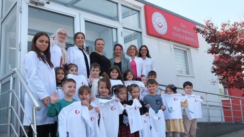 Minik Eller Geleneksel El Sanatlarıyla Geleceğe Hazırlanıyor