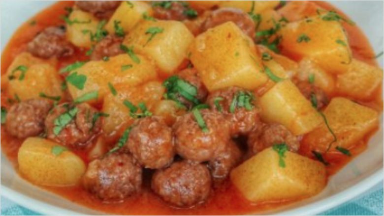 Patatesli Sulu Köfte Yemeği
