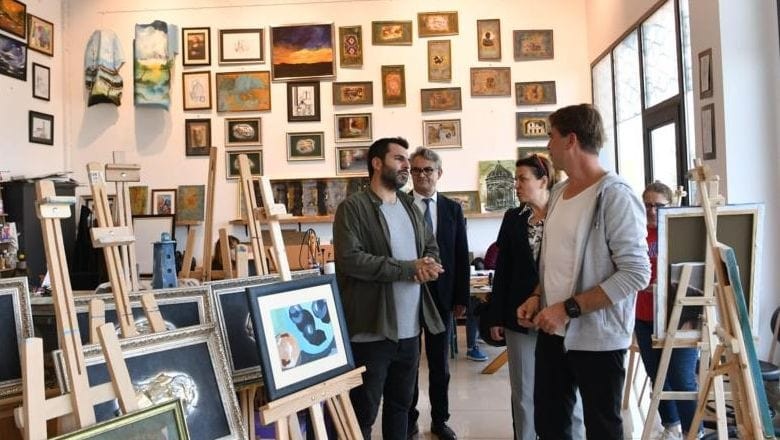 Sinema Oyuncusu Düzyatan Balıkesir'in Eğitim Noktalarına Dikkat Çekti