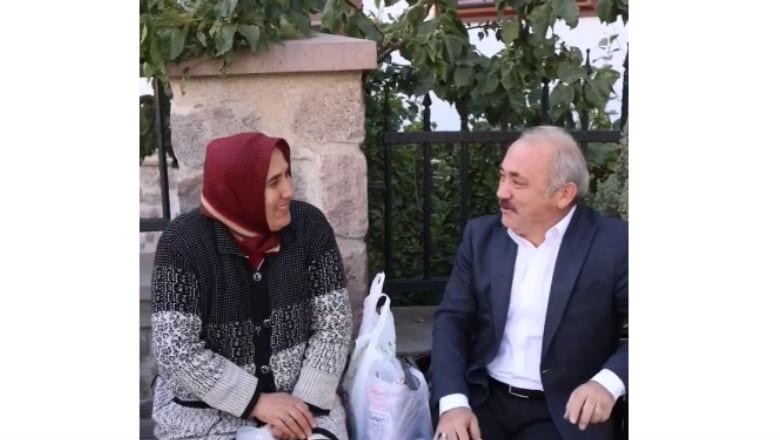 Sosyal Medyada Yankı Uyandıran Çekirdek Kabuğu Paylaşımı