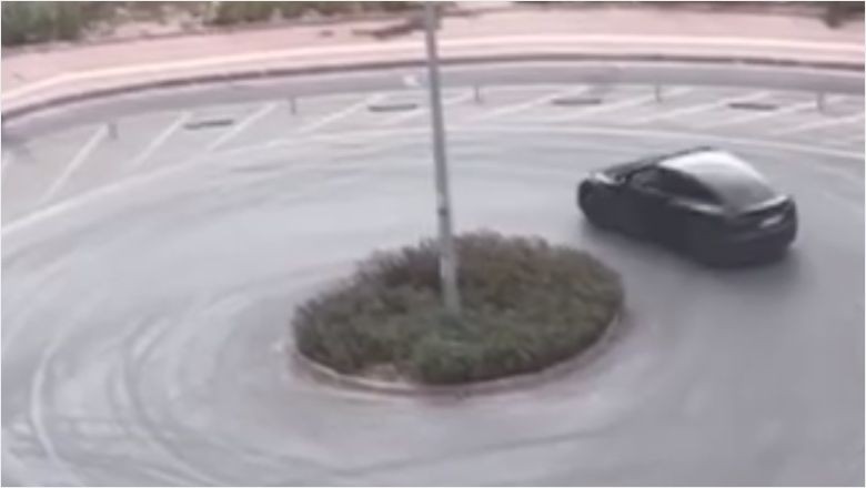 Tesla İle Drift Attı: Sonucu Pahalıya Patladı