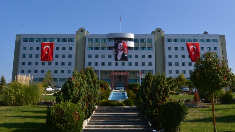“Dünyanın En Etkili Bilim İnsanları” Arasında BAÜN Akademisyenleri