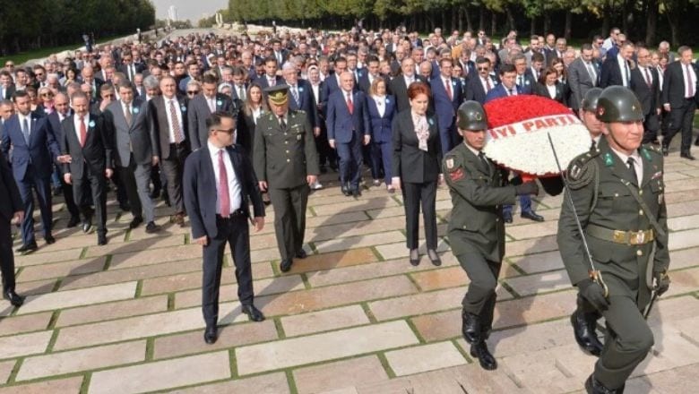 Akşener Anıtkabir'de: 'Dik Durmaya Devam Edeceğiz'
