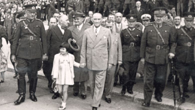 Atatürk'ün Çocuklar İle İlgili Söylediği Sözler