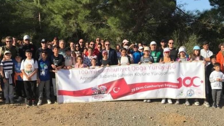 Burhaniye'de 100'üncü Yıla Özel Doğa Yürüyüşü