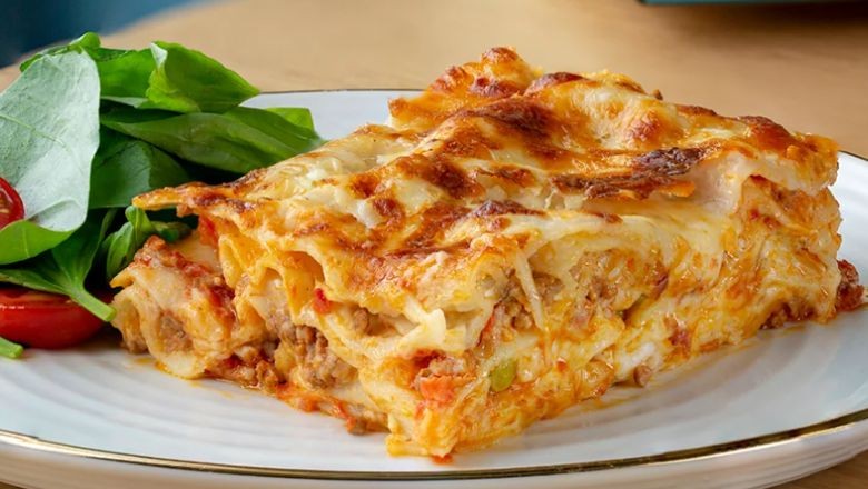 Pratik Yapımıyla Lazanya Tarifi