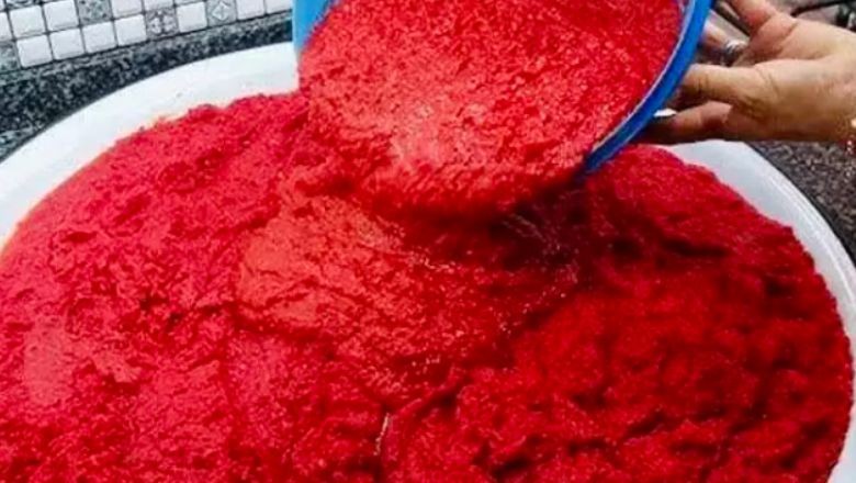 Kış Hazırlığı Olarak Salça Yapımı Başladı