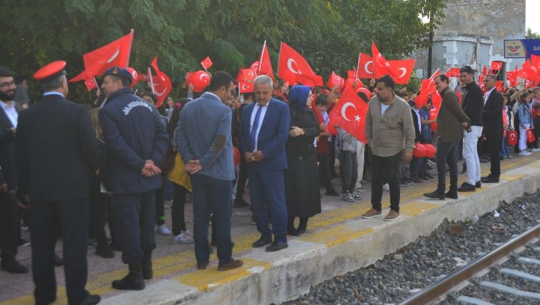 Savaştepe'den Coşkulu 100'üncü Yıl Kutlaması