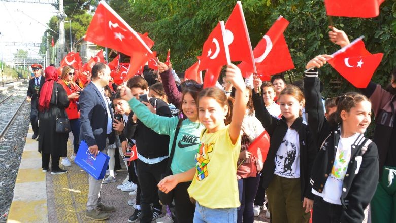 Savaştepe'den Coşkulu 100'üncü Yıl Kutlaması