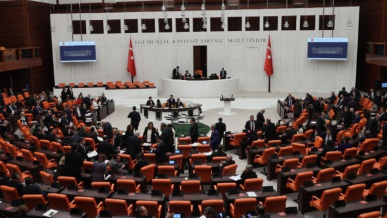 Siyasetin Gözü Filistin'de