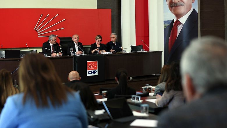 Siyasetin Gözü Filistin'de