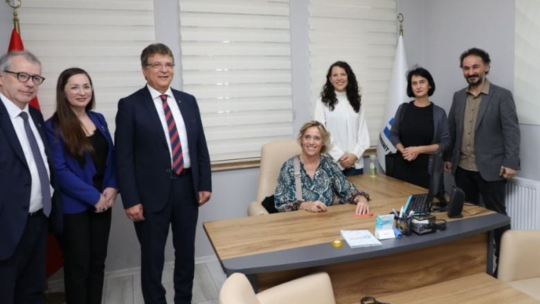 Türkiye'nin İlk Yerel Demokrasi Ajansı Edremit'te 