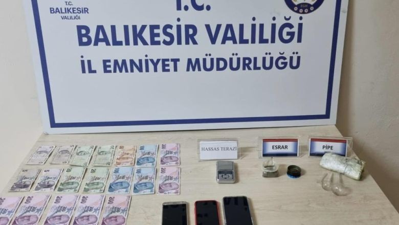 2 Kişi Yakayı Ele Verdi! Cep Telefonları İncelenecek