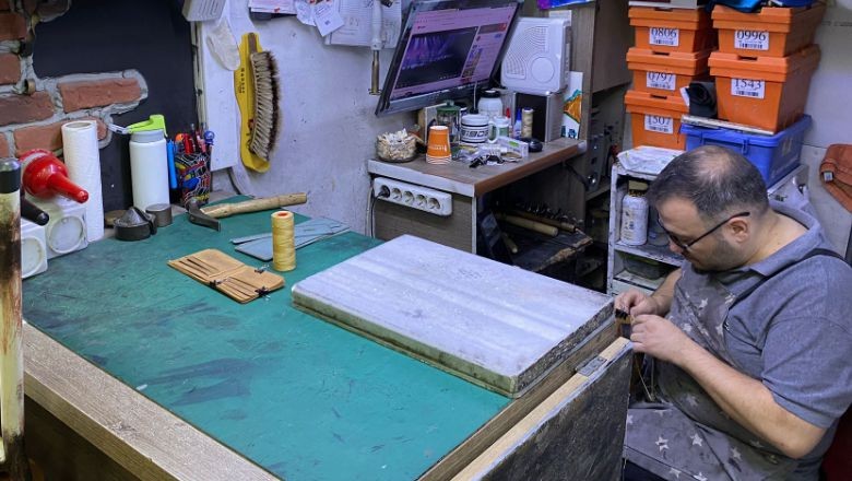 Balıkesir'in Ayakkabı Tamircileri Çarşısı