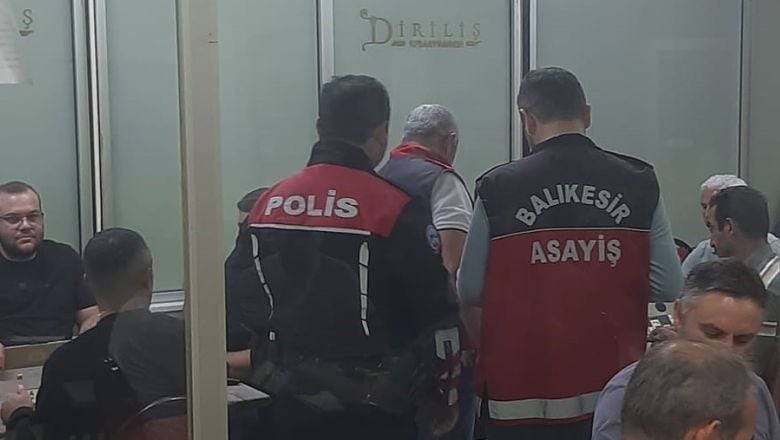 Balıkesir'de Polis Ekipleri Gece Asayiş ve Trafik Denetiminde!
