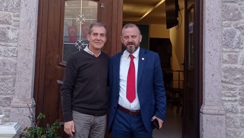 Ayvalık’ta Cemal Erhanoğlu Belediye Meclis Üyeliğine Aday
