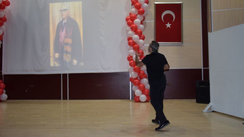 Balıkesir'de 100. Yıla Özel 'Beni Hatırlayınız' Oyunu Sahne Aldı
