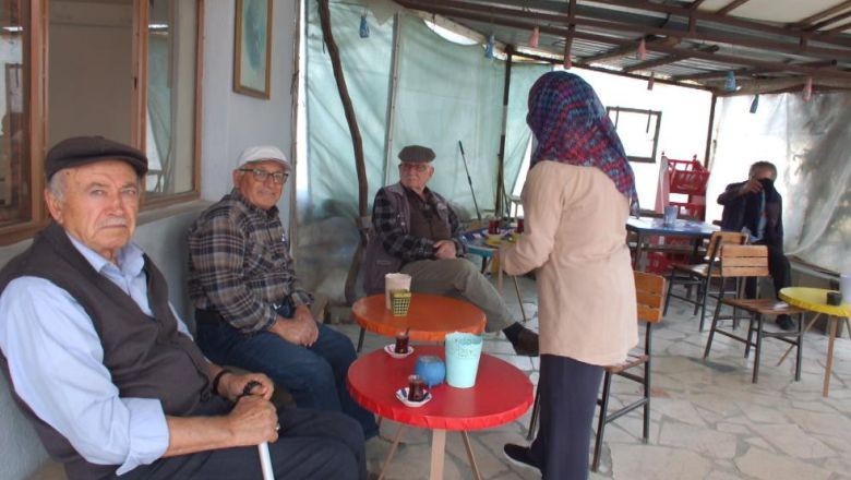 Balıkesir'de Kadınların Yönettiği Köy Kahvesi