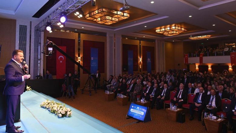 Balıkesir'de Vuslat Konferansı: Türkiye Yüzyılına Bakış