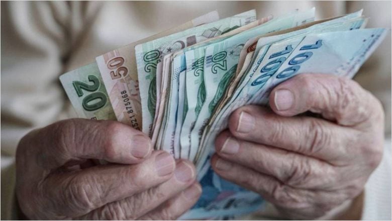 Emeklilere Bayram İkramiyesi Ödemeleri Başlıyor!