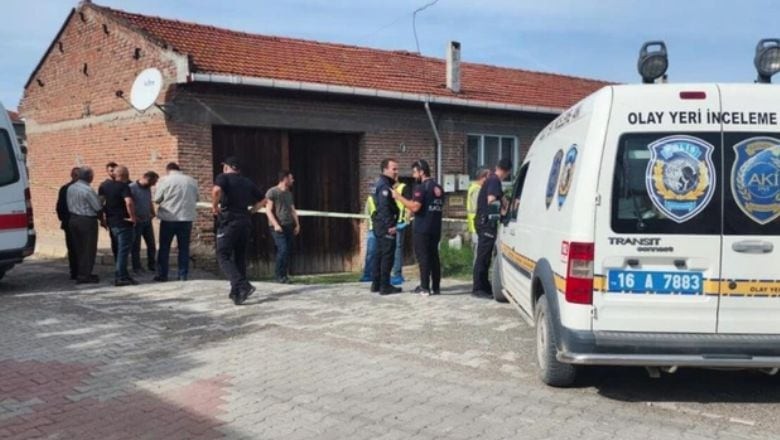 Cinnet Geçiren Baba Ailesine Dehşet Saçtı