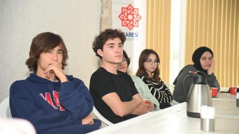 Karesi Belediyesi Gençlere AB Fırsatlarını Tanıttı