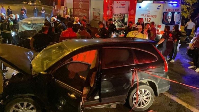 Korkunç Kaza Hamile Kadını Ve Bir Çocuğu Hayattan Kopardı