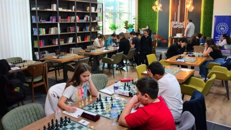 Genç Sporcular Balıkesir'de Kıyasıya Yarıştı
