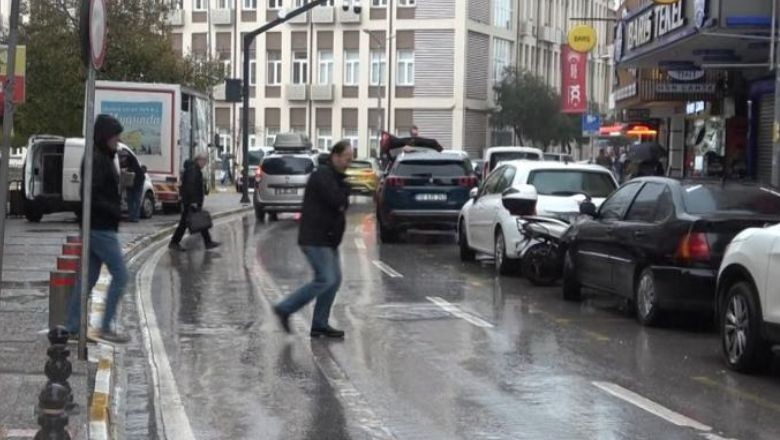 Şiddetli Yağış Etkisini Balıkesir'de Gösteriyor