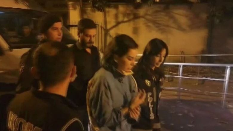 Dilan Polat'tan İlginç Talep!