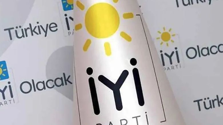 İYİ Parti'de Bir İstifa Daha