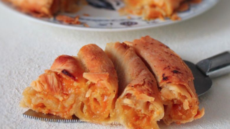 Zeytinyağlı Kabaklı Börek Tarifi